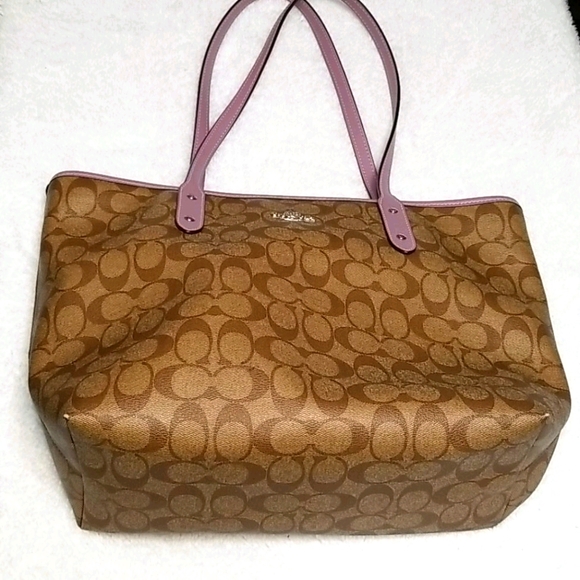 Coach Handbags - Coach Khaki and Jasmine Signature City Zip Tote